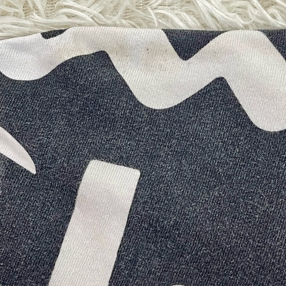 Size L Vintage Champion T-Shirt Vintage 90s All Over Print‎ Black Distressed Y2K - Picture 9 of 15